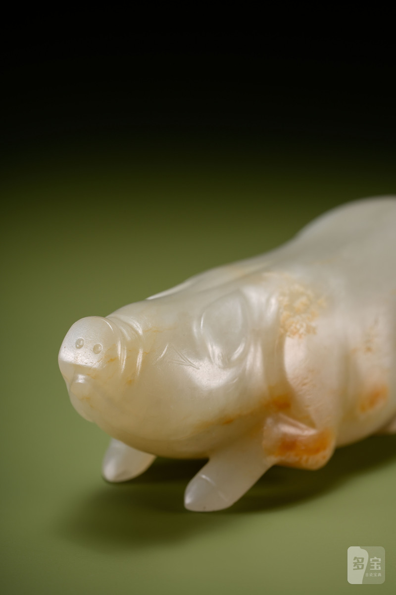 明 圆雕白玉猪 - 图5